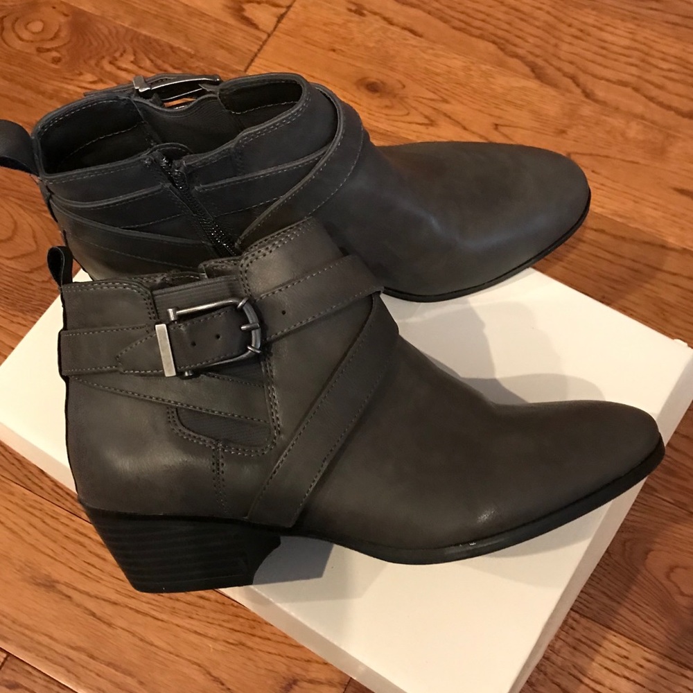 Style & Co. Chelsea Booties Sz 7.5 - Picture 1 of 6